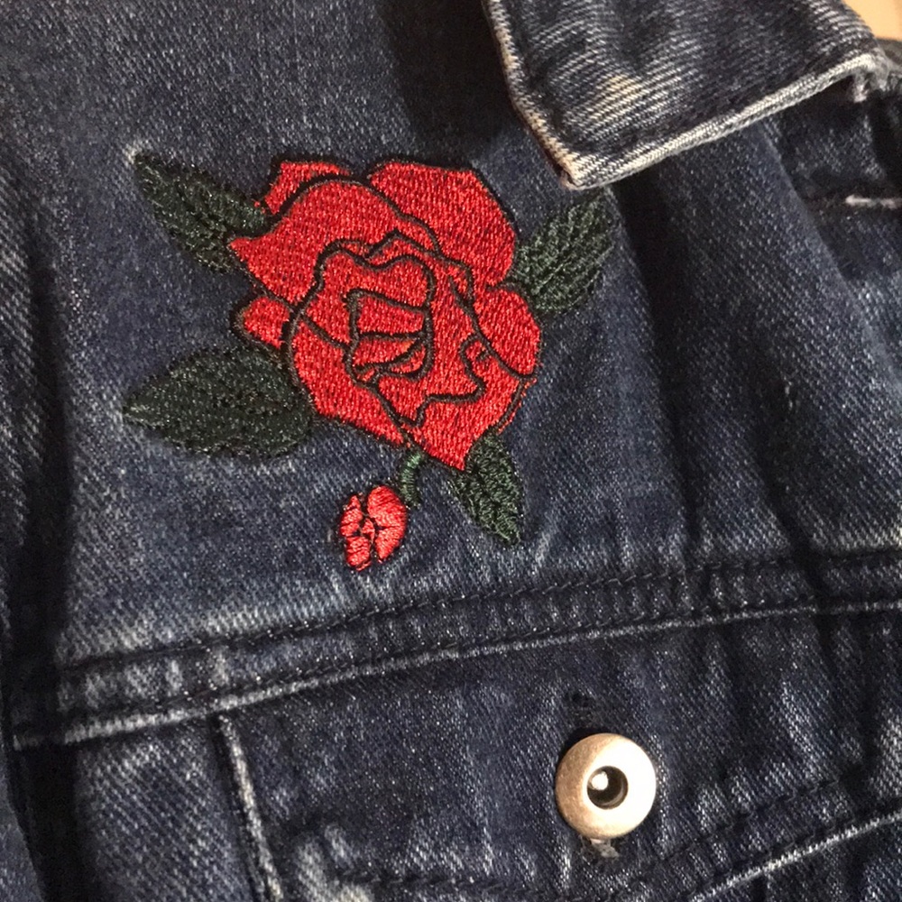 Beautiful New Jean Jacket - Picture 3 of 6